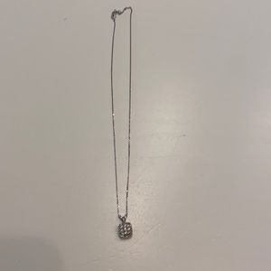 Diamond necklace (10k)